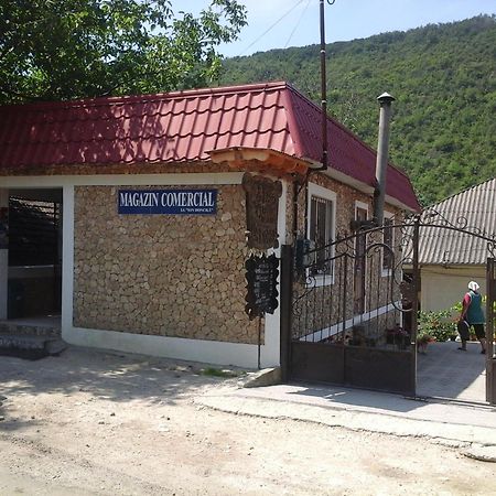 La Popas Hotel Orhei Eksteriør billede